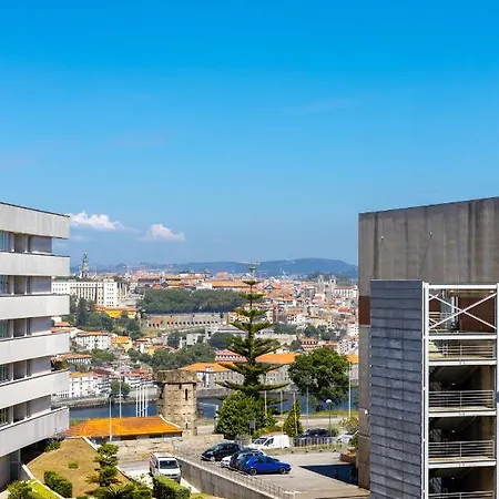 Estudio Encantador Com Vistas O Douro Gaia *